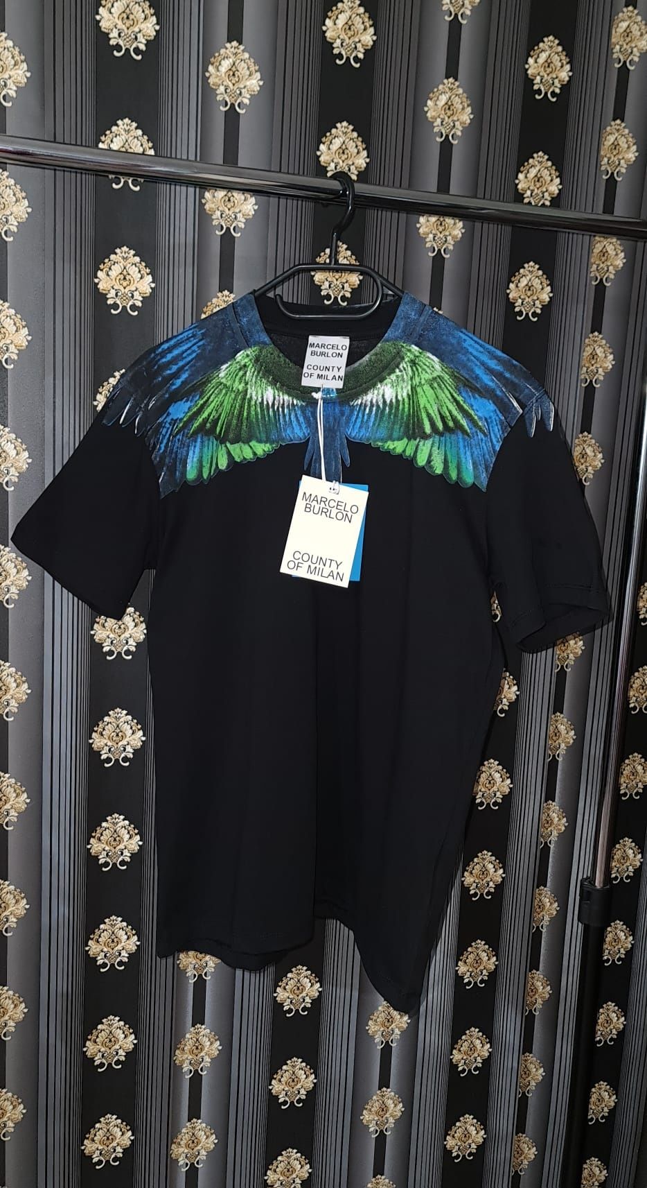 Tricou material Premium Marcelo burlon qr