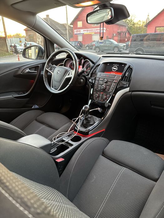 Opel Astra J 1,6cdti ecoflex 2016 full option