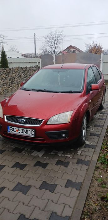 1000 € / Ford Focus Zetec  volan dreapta, 
Ambreiaj schimbat recent ,c