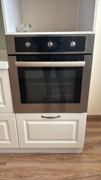 Продам духовой шкаф