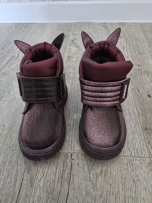 Продаётся ботинки