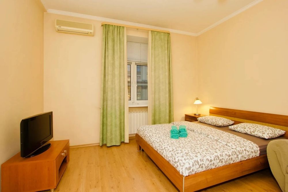 1комнатная квартира почасам Момышулы