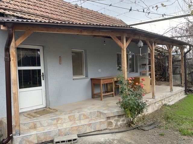 2 Case in Husasau de Cris