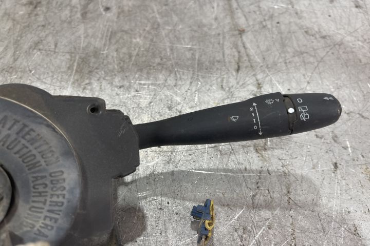 Maneta stergatoare parbriz si luneta 12275523 / 122755 23 Peugeot 307