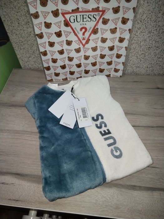Бебешки гащеризон Guess - 6-9  месеца