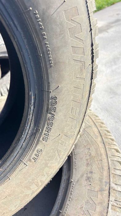 Почти нови 4 зимни гуми 195/65/15 Firestone Winterhawk 4