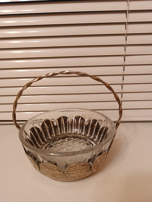 сахарница в подставке из мельхиора