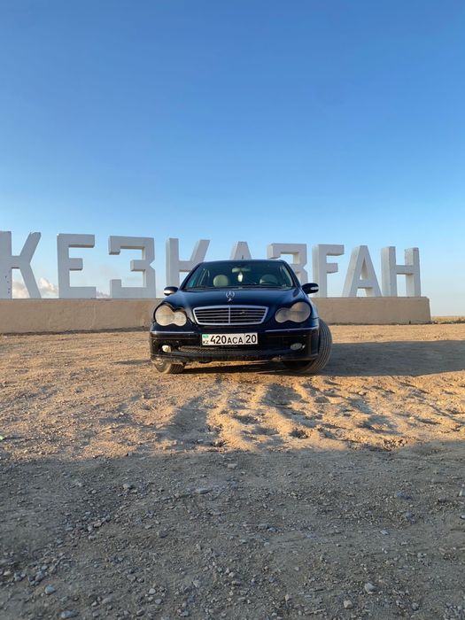 Мерседес бенз  с200 203 кузов