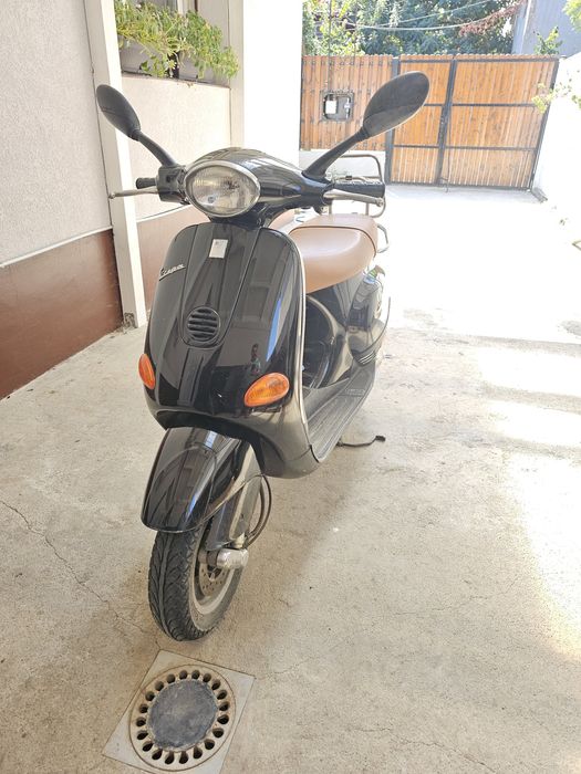 Piaggio Vespa ET2