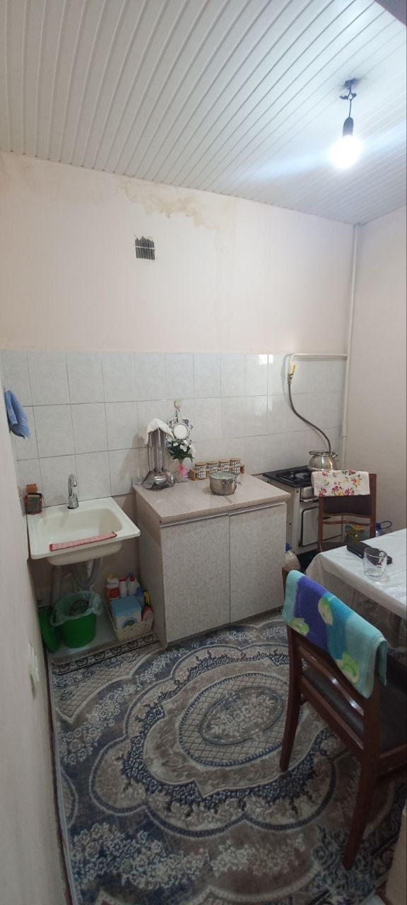 Квартира сотилади. Сергели 2. 1/2/4. 32м²