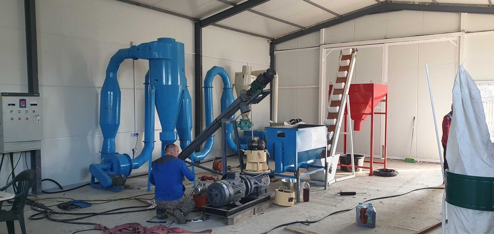 Linii Peleți Industriale de Vanzare - Capacități 200 / 300 / 450 kg/h
