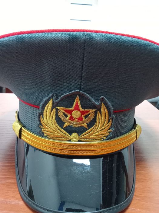 Продам парадную фуражку. Новая .
