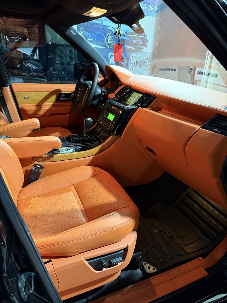 Range Rover Sport 4.4 sotiladi 2008 yil
