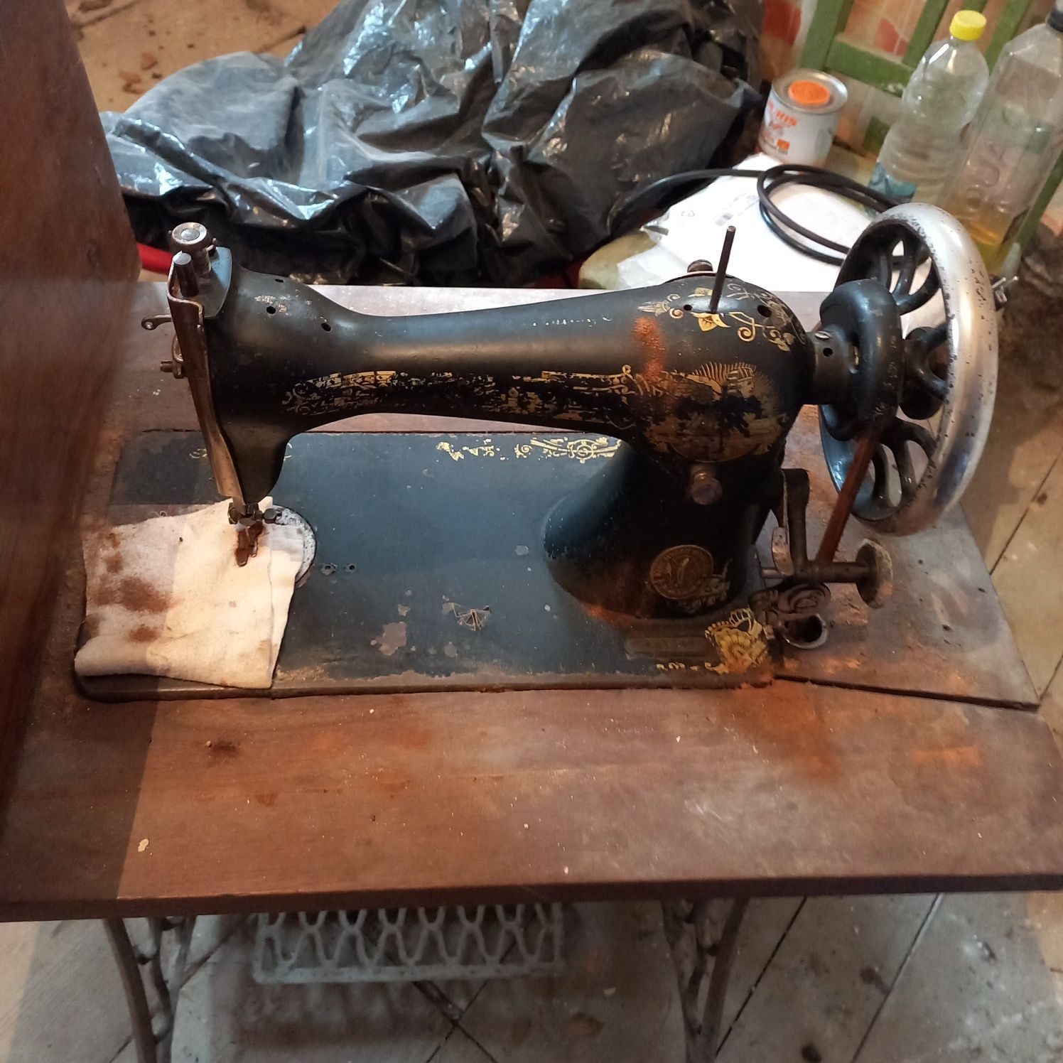Mașini de cusut Singer,vechi