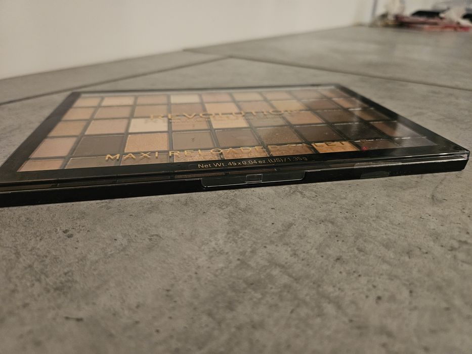 Paleta 45 culori Revolution