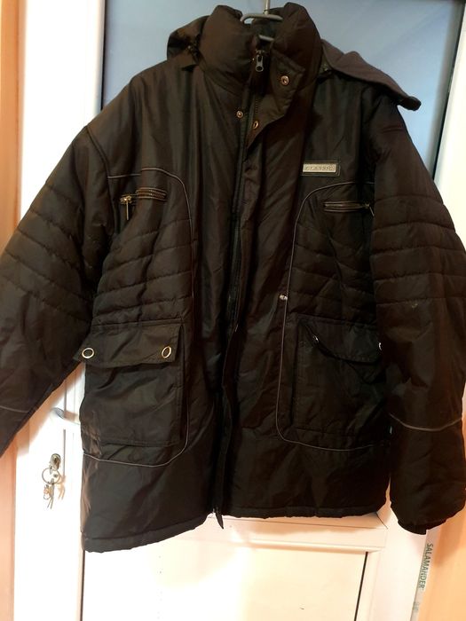 Geaca groasa, îmblănita, cu glugă