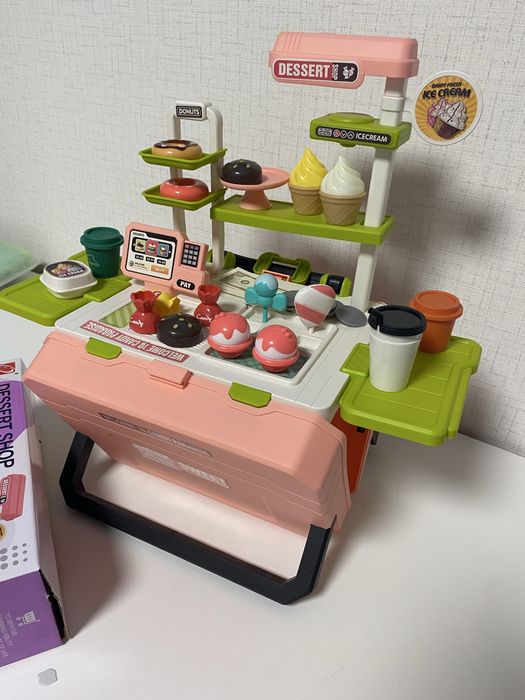 Детско куфарче - сладкарница, сладкарски щанд