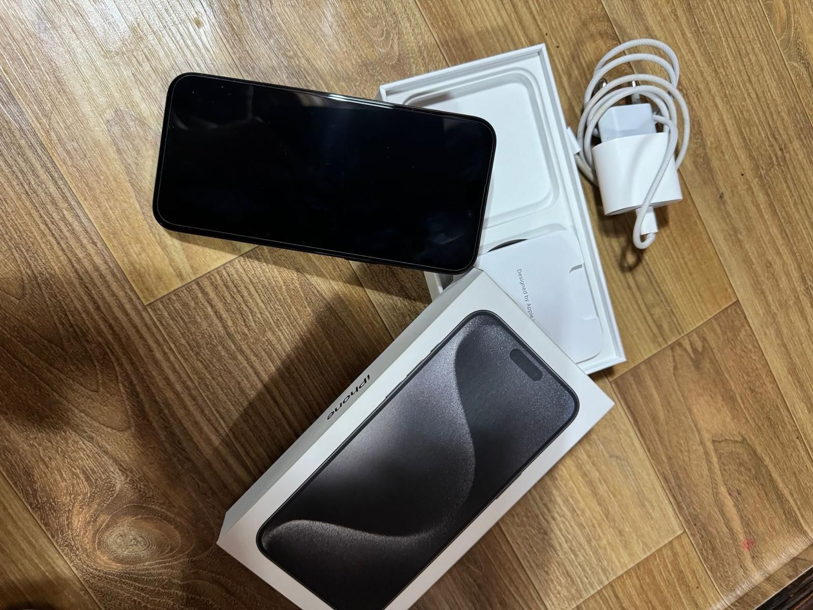 Срочно продается. iPhone 15 pro max Titanium black в идеальном состоян