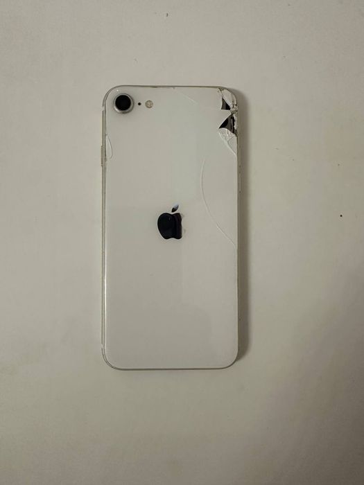 СРОЧНО !!! Apple iPhone SE 3rd Generation (2022)