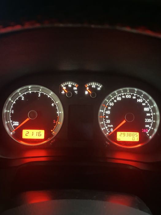 Schimb leduri, iluminat auto, butoane, ambientale, etc.