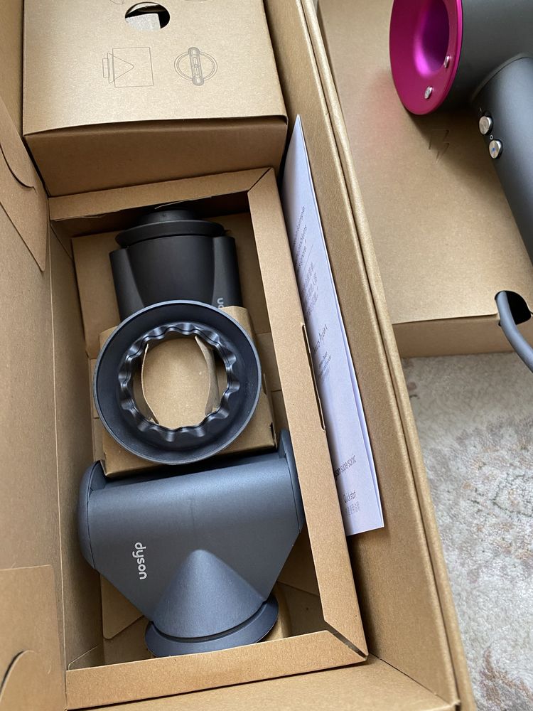 Фен Dyson HD08 original