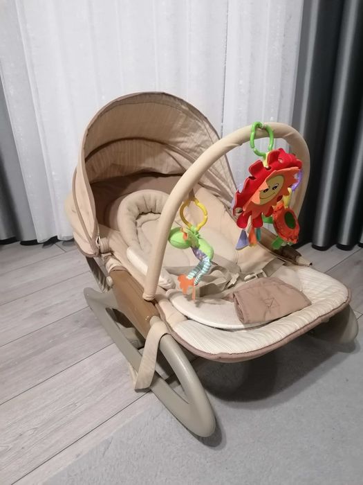 Шезлонг - люлка музикално