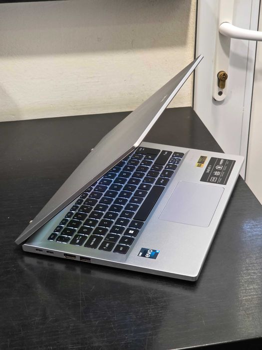Hope Amanet P8 Acer Swift Go 14 i5 gen 13