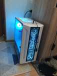 Vand pc gaming cu monitor inclus