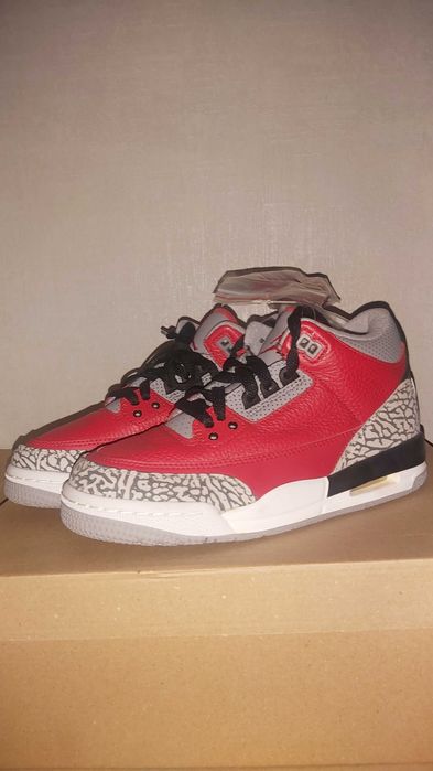 Jordan 3 Retro SE Fire Red - Номер 37.5