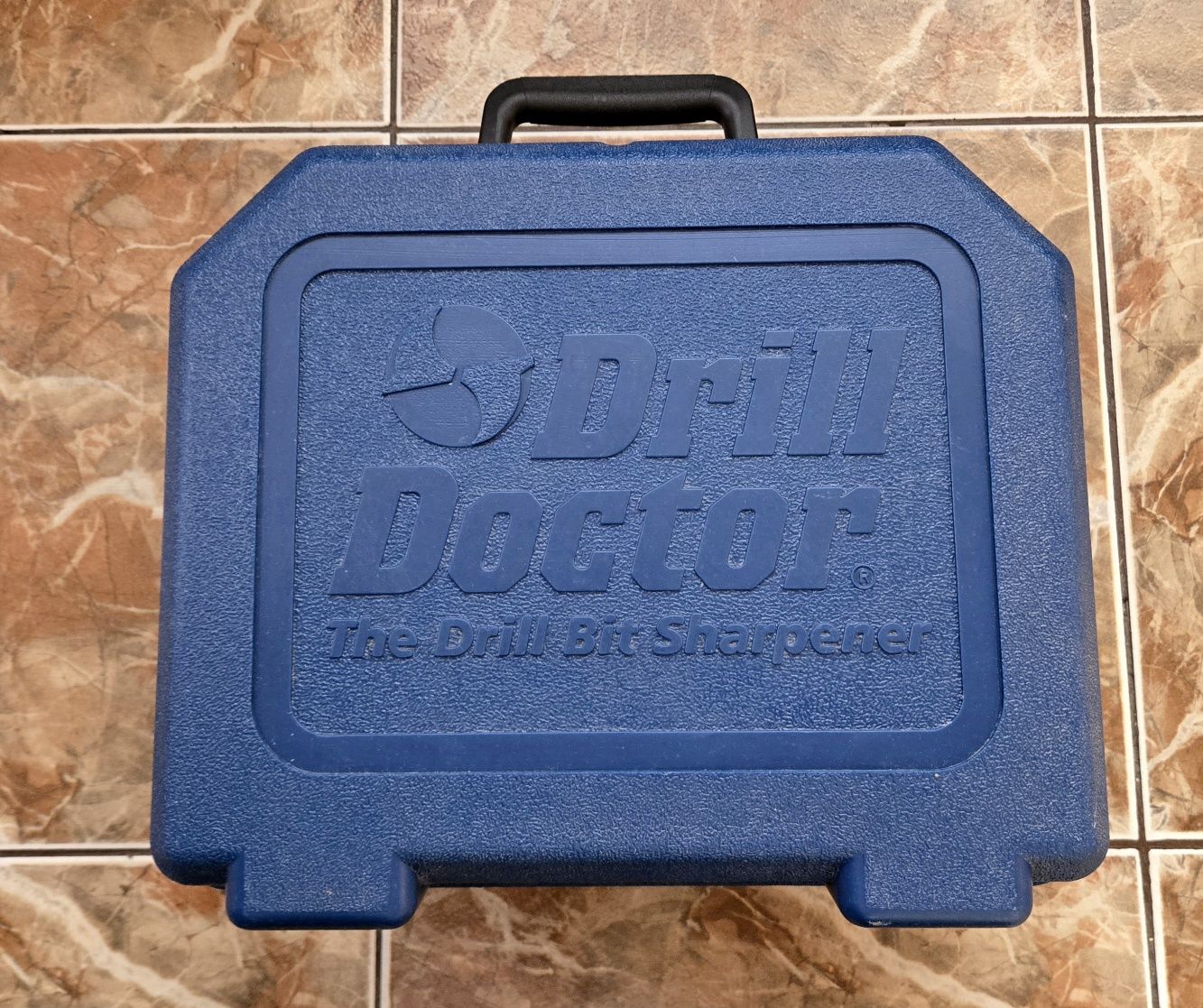 Dispozitiv ascutit spirale Drill Doctor