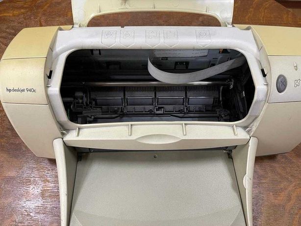 Продам струйный цветной принтер HP deskjet 940c
