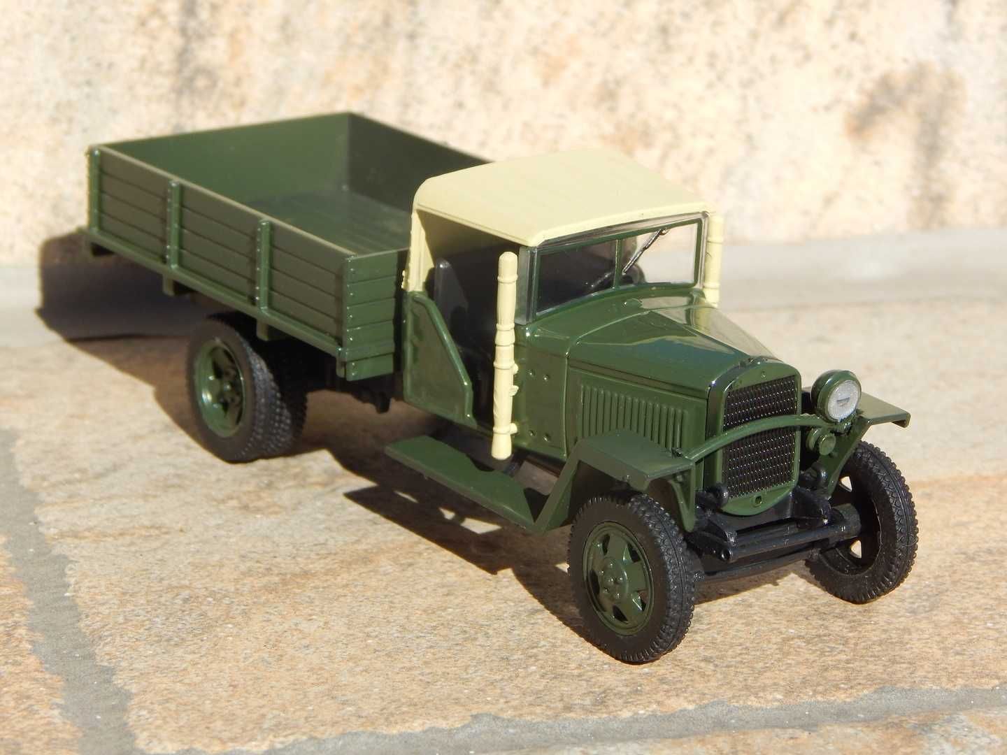 Macheta camioneta militara GAZ-MM-V (Ford AA) 1938-1946 + ambalaj