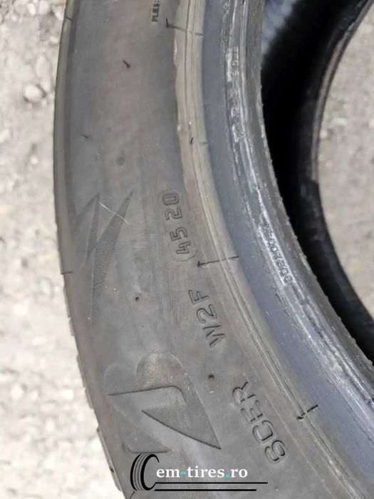 SET 2 Anvelope Iarna 215/60 R17 BRIDGESTONE Blizzak LM005 96H