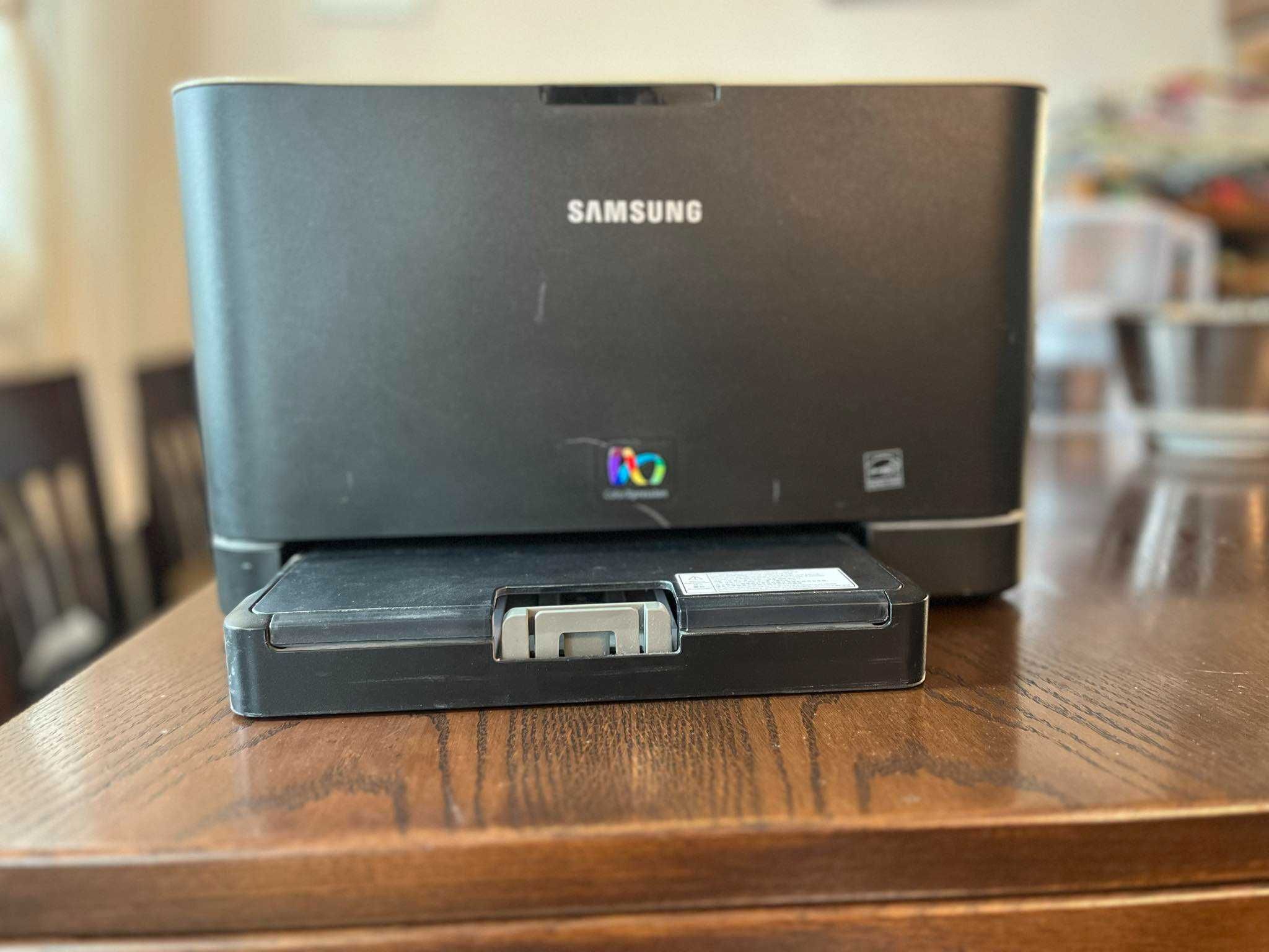 Цветен лзарен принтер Samsung CLP 325