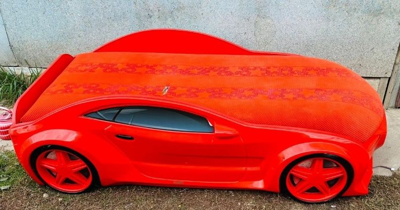 Продам детскую кроватку