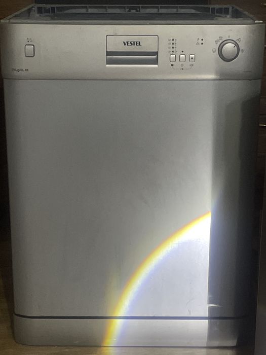 Продам посудомоечную машинку