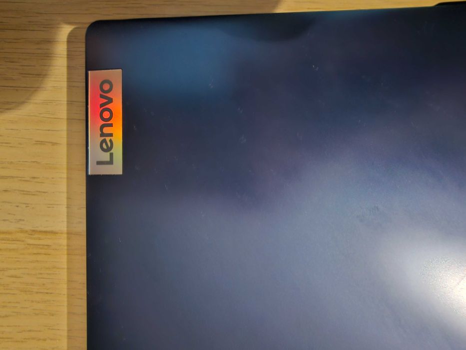 Laptop Lenovo IdeaPad Slim 3 14ABR8 AMD Ryzen™ 5 7530U 4.5 GHz, 14"