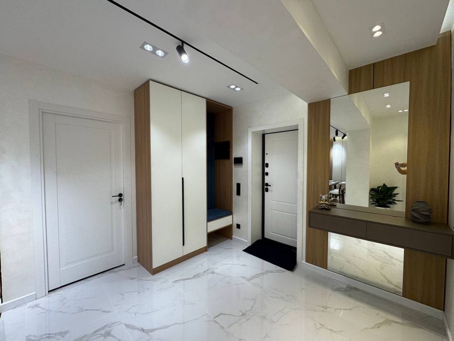 4/2/4 Садык Азимова Японское посольство