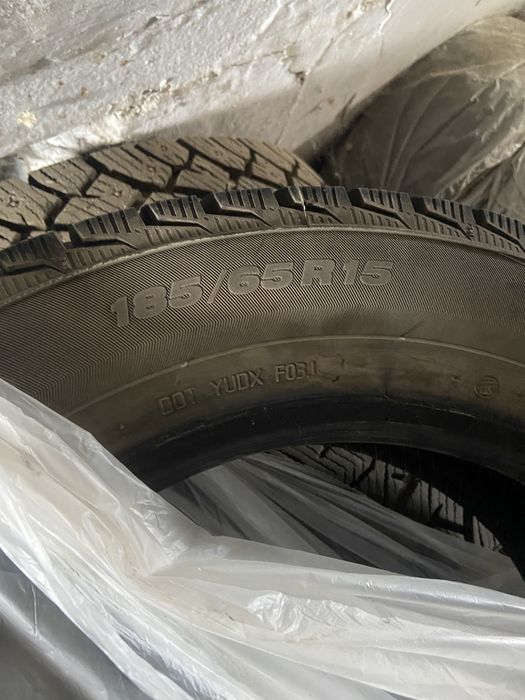 Шипованые шины продам