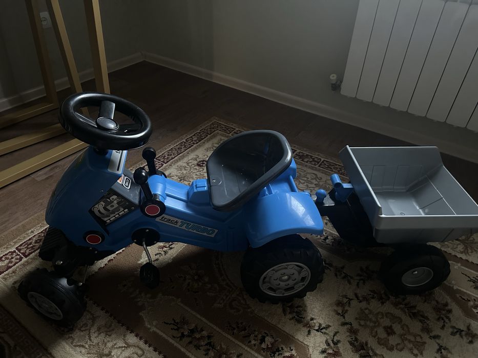 Продам детский трактор цена 40000т торг есть