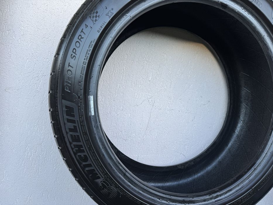 Anvelope vara Michelin Pilot Sport 4 235/45/18