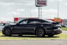 Porsche Panamera4 E-Hybrid