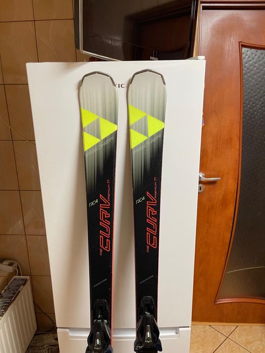 Schiuri  fischer 171 cm  curv  premium ti