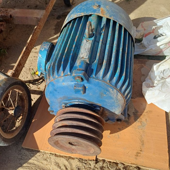 Продам  эл.двигатель  10квт