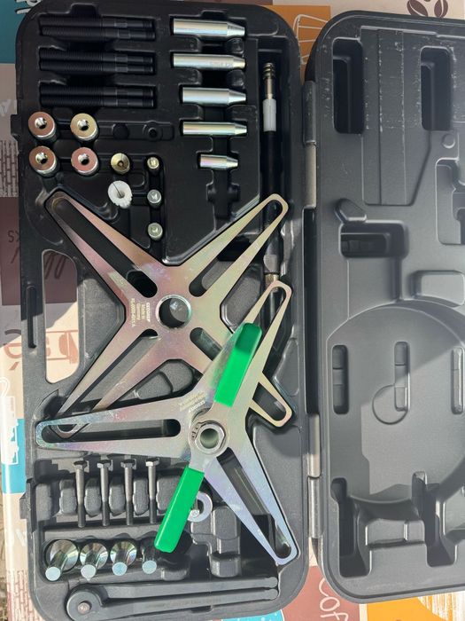 Set scule montaj ambreiaj.Volantă