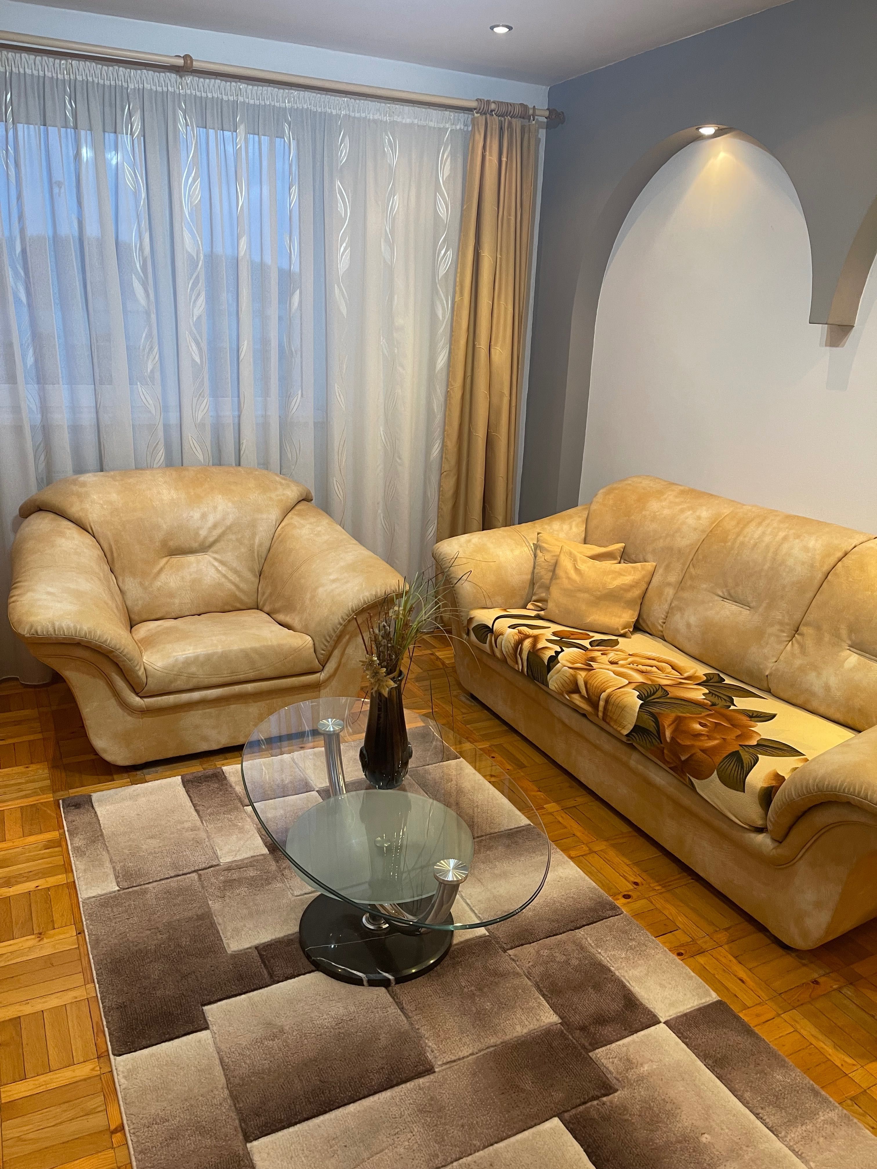 Apartament de închiriat