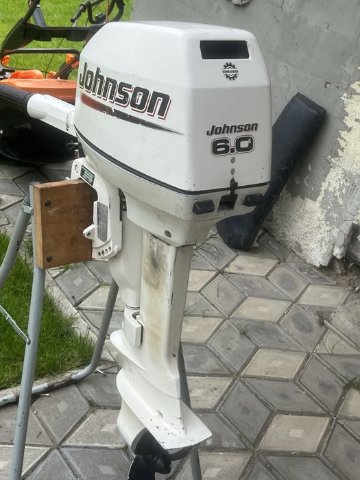 Motor johnson bombardier 6 cp an 2004