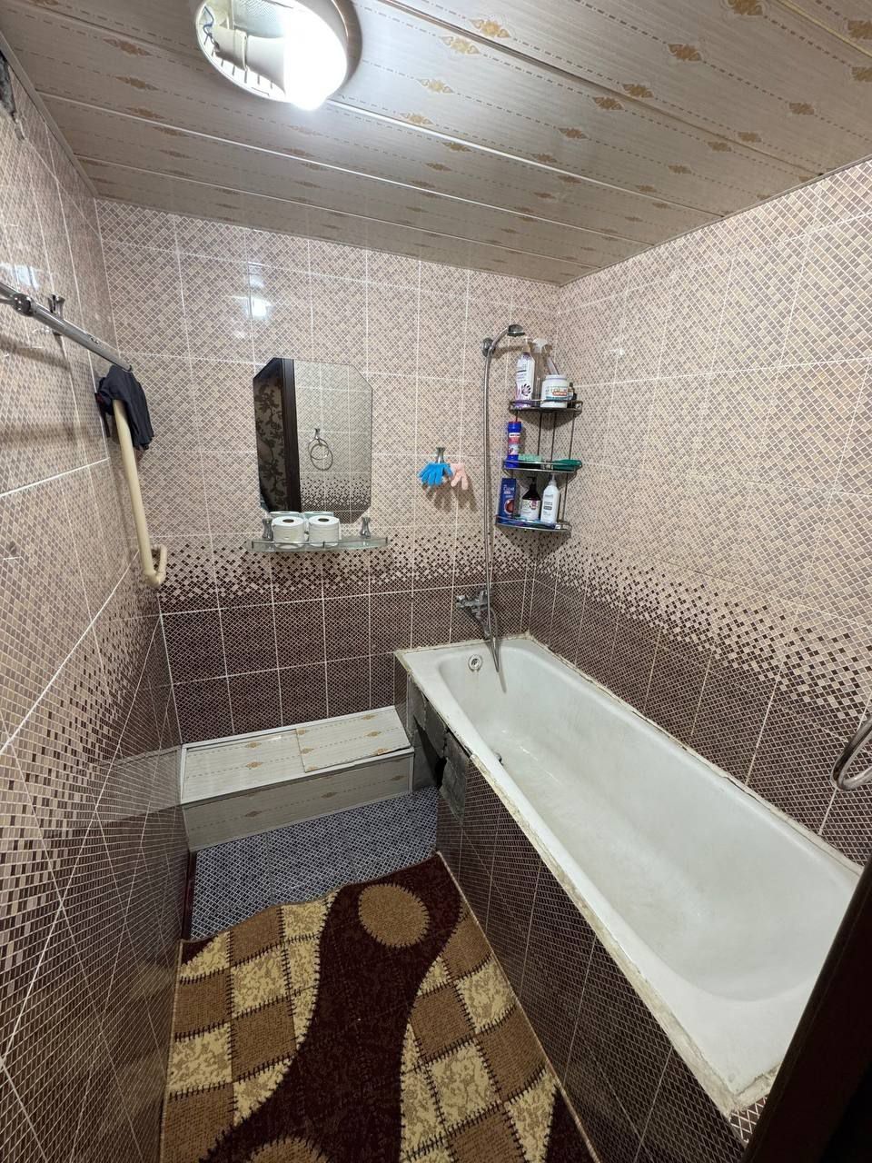 4/5/5. Сергели 2. (Ярмарка). Квартира 92 м², не торец. Метро 500 м.