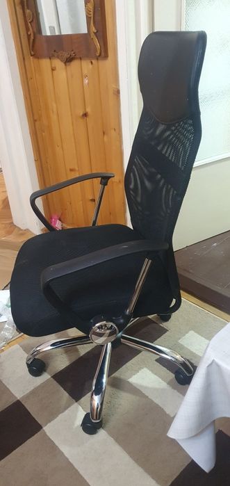 Scaun birou,funcțional,