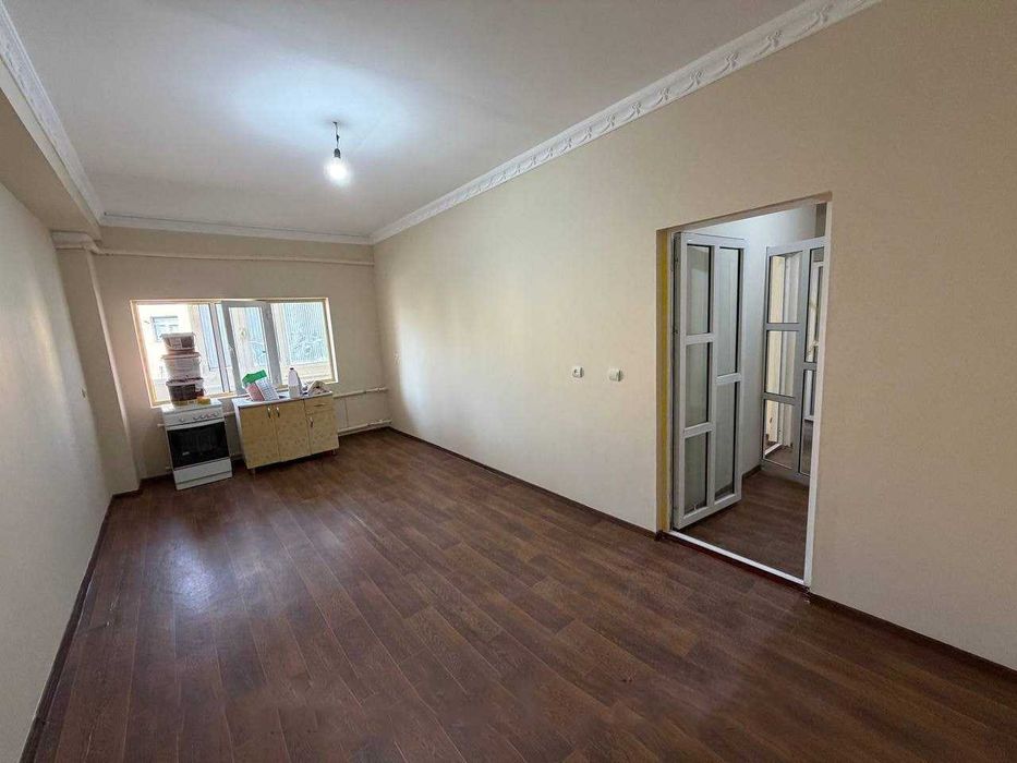 Продаётся 2х комн квартира на 3 этаже Ор-р Трикотаж